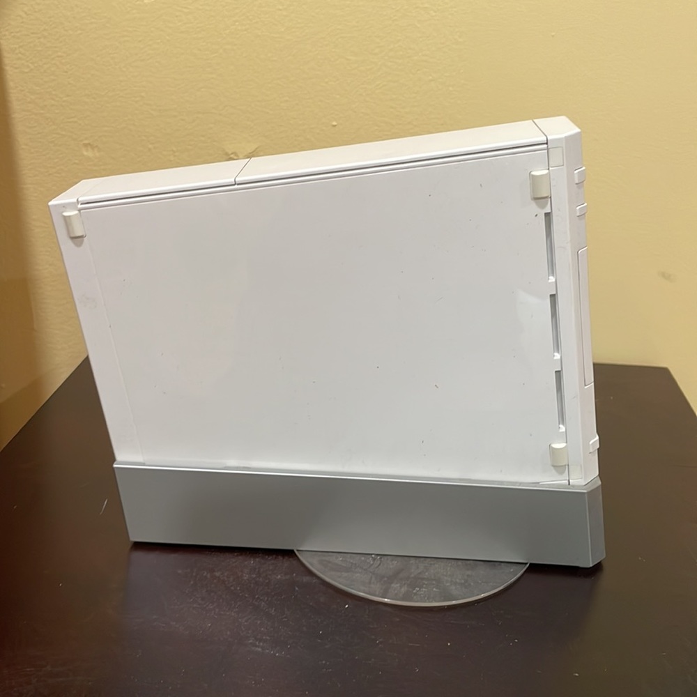 Nintendo Wii - Picture 5 of 7
